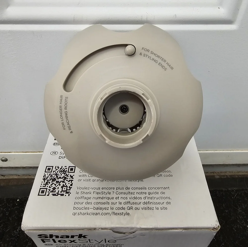 Shark FlexStyle Curl-Defining Diffuser - Picture 4 of 6